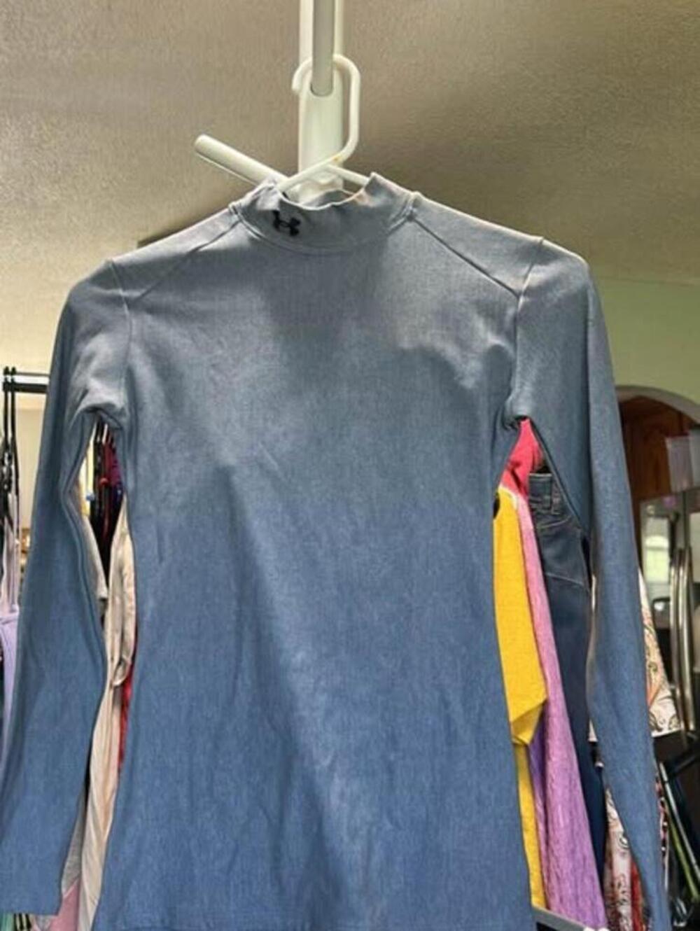 Under Armour ColdGear Long Sleeve Shirt Size Small